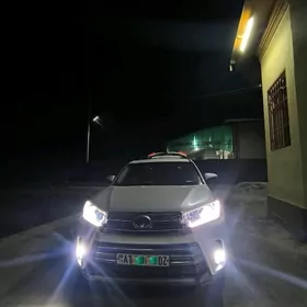 Toyota Highlander 2018