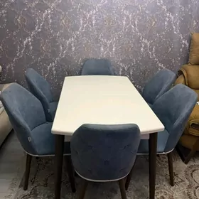 Раскладной стол и 6 стульев!