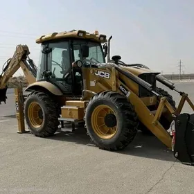 JCB 4CX ECO 2025