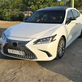 Lexus ES 350 2019