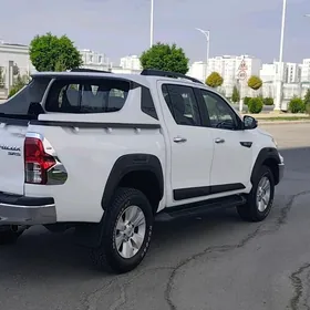 Toyota Hilux 2021