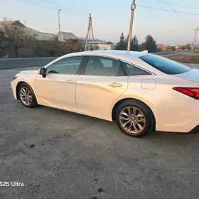 Toyota Avalon 2020
