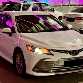 Toyota Camry 2022