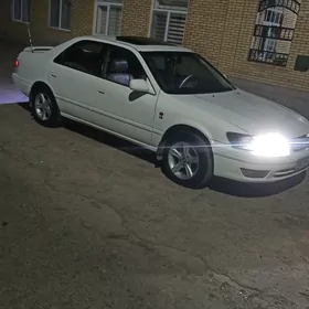 Toyota Camry 1999