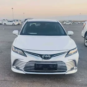 Toyota Camry 2020
