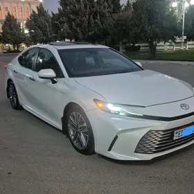 Toyota Camry 2024