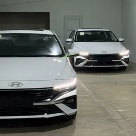 Hyundai Elantra 2025