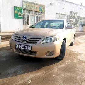 Toyota Camry 2010