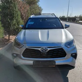 Toyota Highlander Hybrid 2021