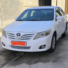 Toyota Camry 2011