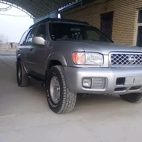 Nissan Pathfinder 2002