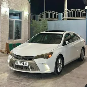 Toyota Camry 2017