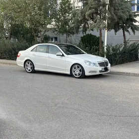 Mercedes-Benz E350 2011