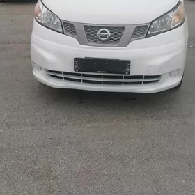 Nissan NV200 2020