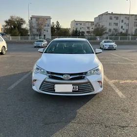 Toyota Camry 2017