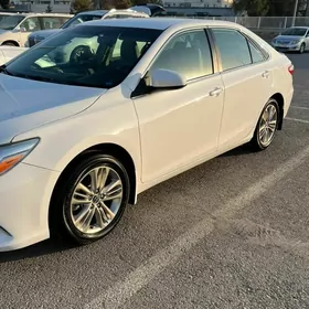 Toyota Camry 2017