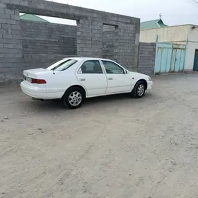 Toyota Camry 2000