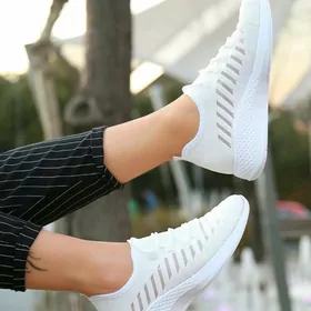 Новые кроссовки Mmia