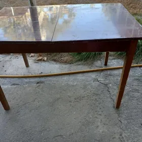 стол 250м,полки