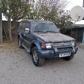 Mitsubishi Pajero 1995