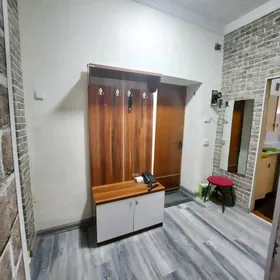 ARENDA GAGARINA 2 KOM