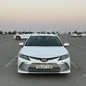 Toyota Camry 2022