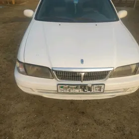 Nissan Sunny 2000