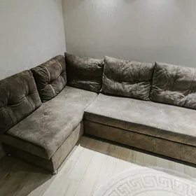 угловой диван