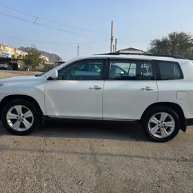 Toyota Highlander 2013