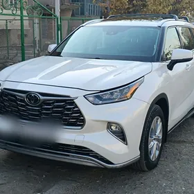 Toyota Highlander 2020