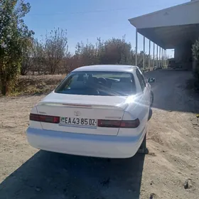 Toyota Camry 1998
