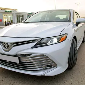 Toyota Camry 2020