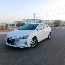 Hyundai Elantra 2020