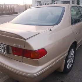 Toyota Camry 2001