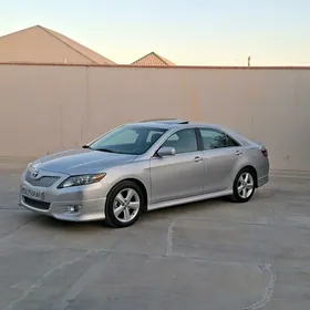 Toyota Camry 2011