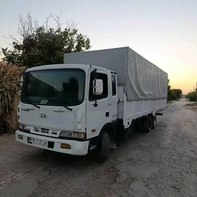 Hyundai H100 2010