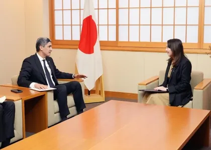 Türkmenistanyň ilçisi Ýaponiýanyň daşary işler ministriniň orunbasary bilen duşuşdy