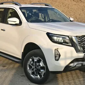 Nissan Navara 2025