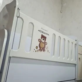 Детская кроватка