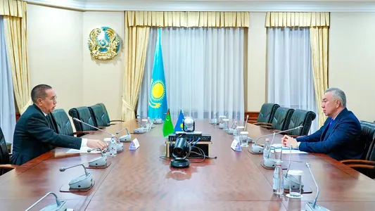 Türkmenistan we Gazagystan oba hojalyk önümleri üçin «ýaşyl geçelge» döretmegi maslahatlaşdylar