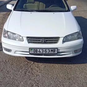 Toyota Camry 1999