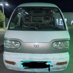 Işgär şafyor oglan gerek