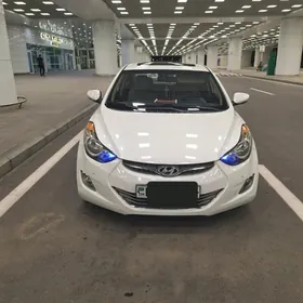 Hyundai Elantra 2013
