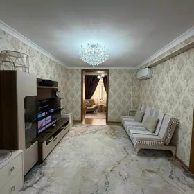 3 мкр 3 этаж 4 ком 72м2