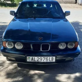 BMW 525 1990