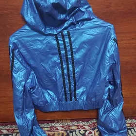 спортивная курточка