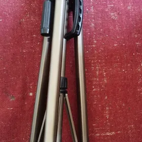 Штатив, фотоаппарат