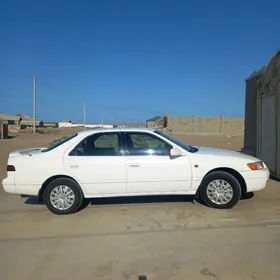 Toyota Camry 1997
