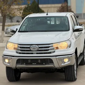 Toyota Hilux 2016