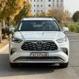 Toyota Highlander 2020